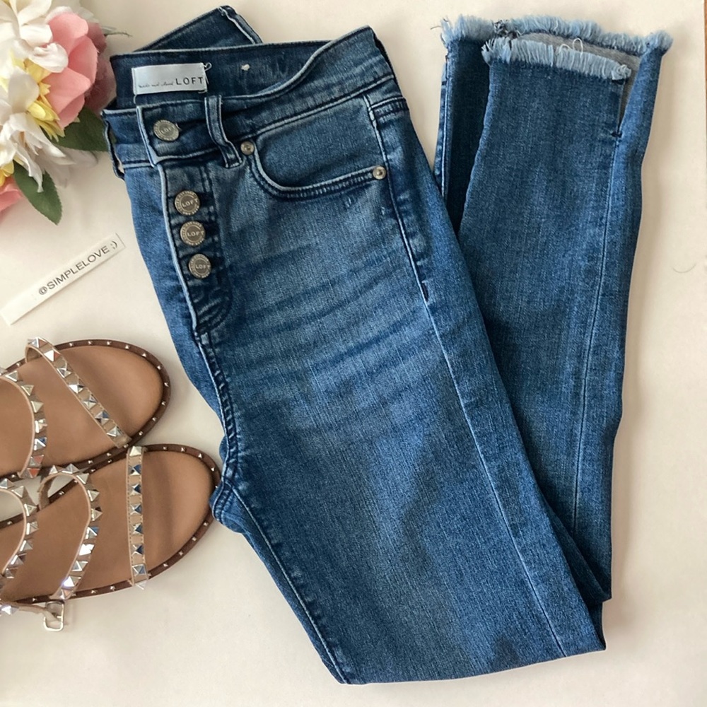 Loft high waisted skinny jeans raw high low slit hem front button size 24/00
